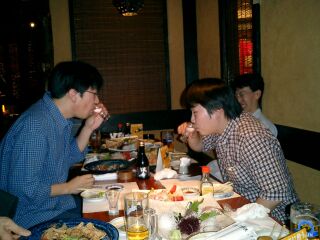 �f�����񁕂l�V����