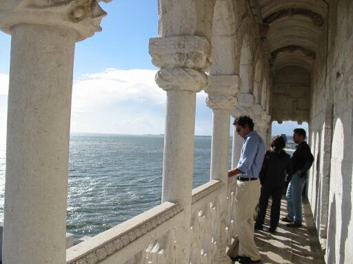 �R�e�F�����̋���