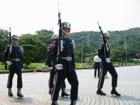 ���������ɓ����o���V��������